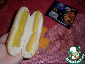 Бутерброд с яичным блином и сыром