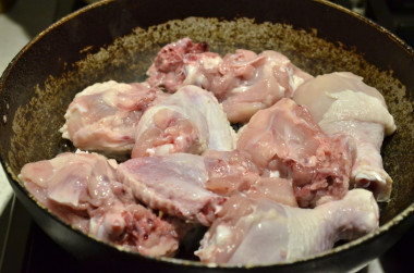 Классический чахохбили из курицы по грузински на сковороде